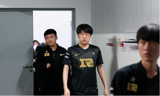 崛起新星 崛起新星